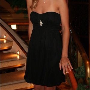 Trixxi Strapless black dress